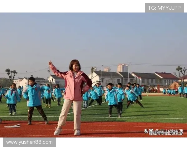 黄敏专访:从绿茵场到人生舞台的足球旅程回顾与展望 黄敏专访:从绿茵场到人生舞台的足球旅程回顾与展望