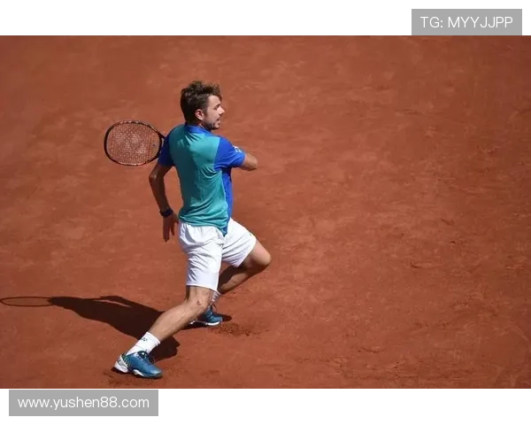 周敏专访：从青涩球员到网球明星的成长之路回顾