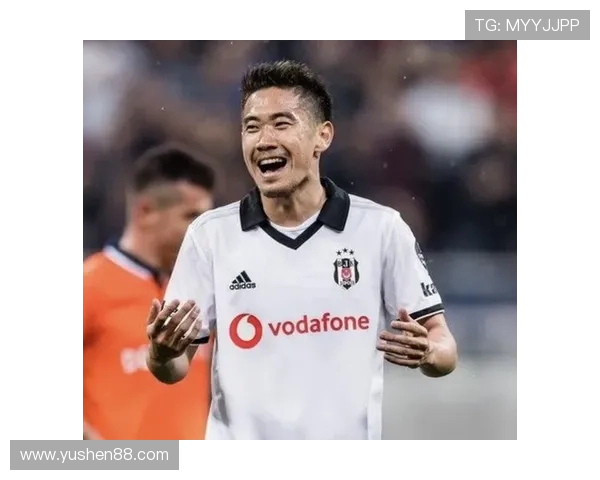 日本现役足球明星香川真司的职业生涯与成就回顾