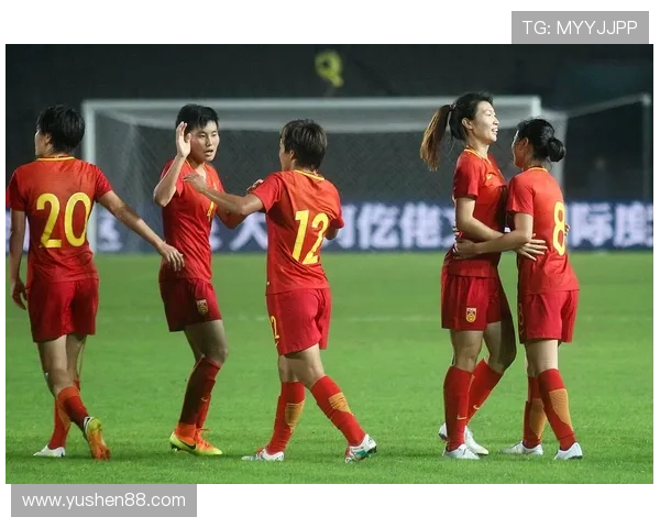 足球明星激动时刻仰天呐喊视频展现激情与梦想的碰撞